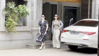 Kareena Kapoor और Karishma Kapoor अपने पिता के घर बांद्रा में दिखी, साथ में तस्वीरें भी खिंचवाईं