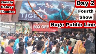 Tiger 3 Movie Huge Public Line Day 2 Fourth Show At Gaiety Galaxy Theatre In Mumbai