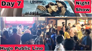 Dunki Movie Huge Public Line Day 7 Night Show At  Gaiety Galaxy Theatre In Mumbai