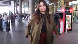 Beautiful Jiya Shankar Spotted At Mumbai Airport
