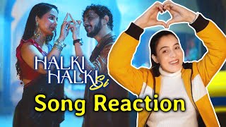 Halki Halki Si Song Reaction By Aditi Sharma | Munawar Faruqui, Hina Khan