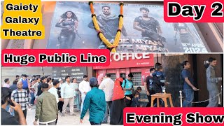 Bade Miyan Chote Miyan Movie Huge Public Line Day 2 Evening Show At Gaiety Galaxy Theatre In Mumbai