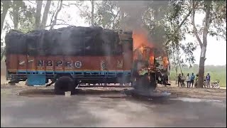 मीरापुर हाईवे पर ट्रक में लगी आग