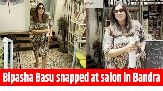 Bipasha Basu snapped at salon in Bandra