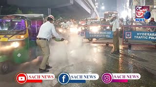 Traffic Police Ka Ek Acha Kaam, Behte Paani Par Dali Mathi @ Phisalbanda X Road, Hyd | SACHNEWS |