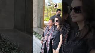 Ameesha Patel looks extremely beautiful in black attire