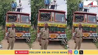 GANJA SMUGGLING LORRY SEIZEDBY POLICE AT ANAKAPALLI CAMERAMAN CONSTABLE WITH REPORTER SI .ANAKAPALLI