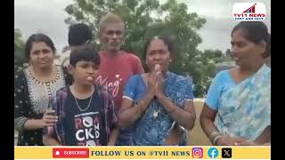 People Of Khammam District Facing Problems Due To Flood Water..A Family Trapped in House