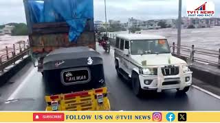 Munneru Fiercely Flows in Khammam..Vehicle Travel Severely Disrupted On Hyd- Vja Highway