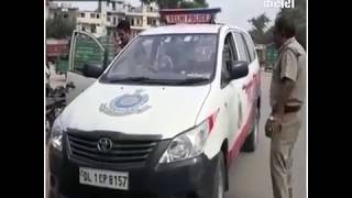दिल्ली - लूट करके भाग रहे लुटेरों की कार का हुआ एक्सीडेंट