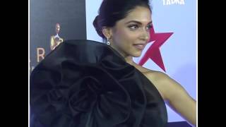 Deepika Padukone & Sonam Kapoor Sonam Kapoor ing Style at Star Screen Awards