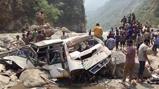शिमला में बड़ा हादसा, टोंस नदी में लगे लाशों के ढेर, 44 की मौत