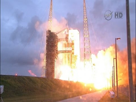 Raw- Orion Capsule Launches on Maiden Voyage News Video