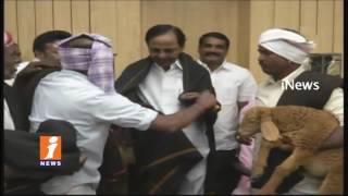 Different Community Leaders Felicitates KCR Over Budget Allocation | iNews