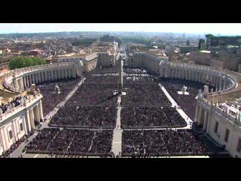 Raw- More Than 100,000 Gather for Easter Sunday News Video