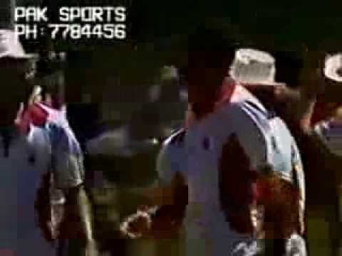Michael Holding SPEED DEMON vs Australia PERTH 1981-82 - Cricket Classic Video
