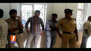 Pregnant Woman Died at Tanuku Govt Hospital | Relatives Protest at Hospital | iNews
