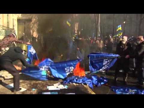 Raw- Deadly Clashes in Ukraine, Deadline Set News Video