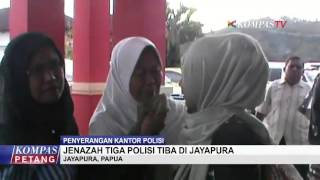 Tiga Jenazah Polisi Tiba Di Jayapura