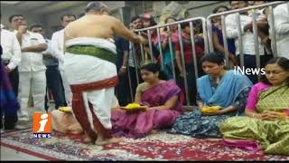 Smita Sabharwal Visits Yadadri Sri Lakshmi Narasimha Swamy Temple | iNews