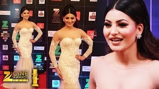 Gorgeous Urvashi Rautela At Zee Cine Awards 2017 - Full HD Video