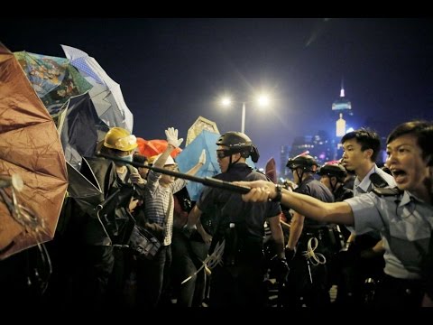 Hong Kong Protesters Clash with Police at Government HQ News Video