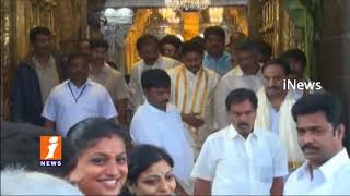 YS Jagan Offer Prayers at Tirumala Ahead of #PrajaSankalpaYatra | iNews