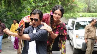 Nawazuddin Siddiqui's BHOJPURI STYLE Entry At Babumoshai Bandookbaaz Trailer Launch