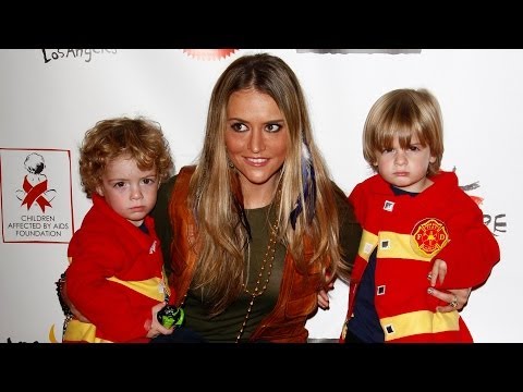 Brooke Mueller Finally Allows Charlie Sheen to See Their Twins