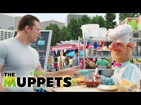Check out this AWESOME "Muppisode" with the Muppets and a special guest star! - WWE Wrestling Video