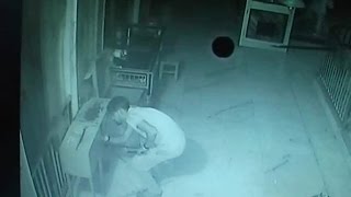 चोरों ने भगवान के घर को बनाया निशाना, CCTV में कैद