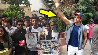 Hrithik Roshan MEETS His FANS On His 44th Birthday - Hrithik Roshan Birthday 2018