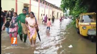 Heavy Rains in Hyderabad | People Facing Huge Traffic Problems | iNews