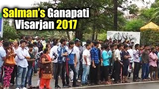Fans Gather Outside Salman Galaxy Apartment For Ganesh Visarjan 2017