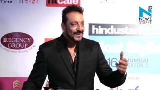 Good looking Sanjay Dutt attends award function with wife News Video