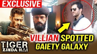 Tiger Zinda Hai VILLIAN Spotted At Gaiety Galaxy Theatre - Exclusive Footage