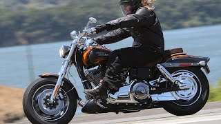 Harley-Davidson CVO Cruiser Motorcycle Review