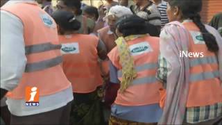 GHMC sweepers Hit By Car In Madhapur | 2 Injured | Hyderabad | iNews