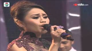 Rani, Kutai Kartanegara dan Rita Sugiarto - Biarlah Merana (D'Academy 3 - Konser Final Top 5)