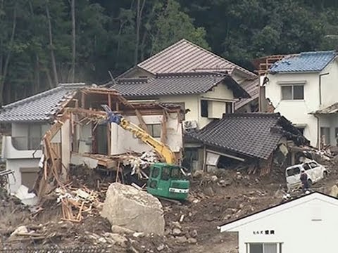 Raw- Prime Minister at Japan Landslide Site News Video