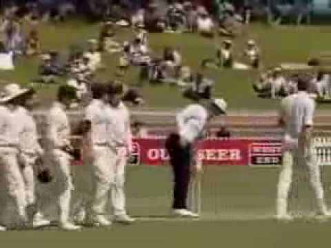 Very Unusual manner to gets out Unlucky Daryll Cullinan - Cricket Classic Video