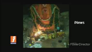 Thugs Excavation In Uppalapalli Anjaneya Swamy Temple For Hidden treasures | Anantapur | iNews
