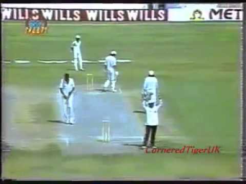Imran Khan Phenomenal Pull shot for Six of Curtly Ambrose - Cricket Classic Video