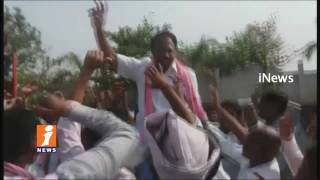 TRS Warangal Sabha | Laxma Reddy Dance in Tractors Rally | Mahbubnagar | iNews