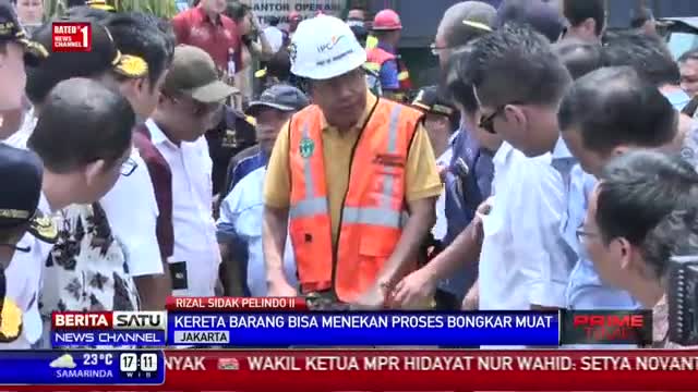Rizal Ramli Bongkar Beton Penutup Rel Kereta di Tanjung Priok