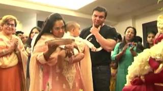 Watch- Salman’s nephew Ayan bidding adieu to Ganapati Bappa