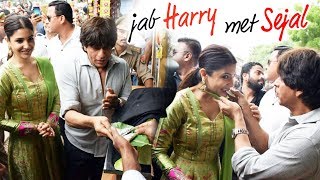 Shahrukh & Anushka ENJOYS Banaras Pan In Varanasi - Jab Harry Met Sejal