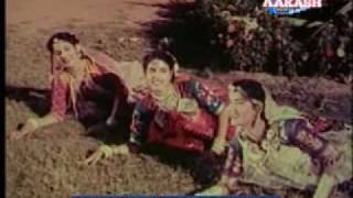 Chhal Chhal Chhalke Neer | Banjarin (1960) | Geeta Dutt | {Old Is Gold}