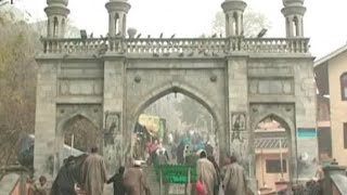 कश्मीर में श्रद्धा एवं उल्लास के साथ मनाया गया उर्स