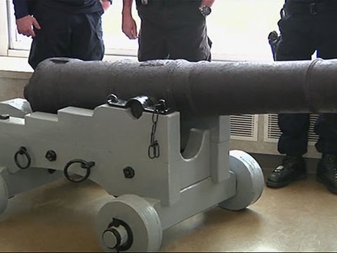 18th Century Cannon on Display in Detroit News Video